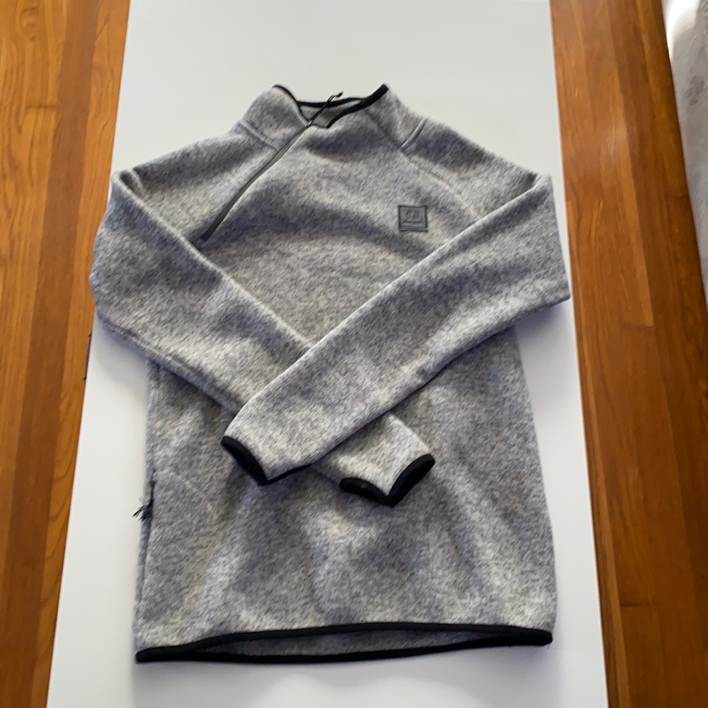 Armada Women’s Pullover